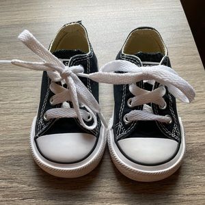 Infant Size 4 Black Chuck Taylor Converse